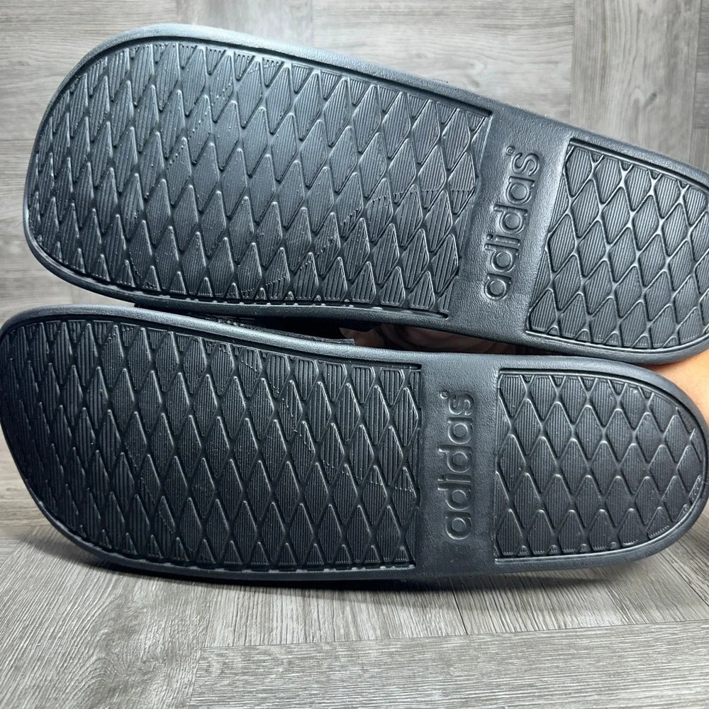 Adidas Adilette Comfort Mens Size 14 Black Slides Sandals Athletic NEW GZ5896